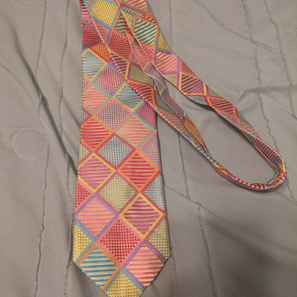 Multicolor Pastal Geometric Pattern Tie Hickey Freeman Brand